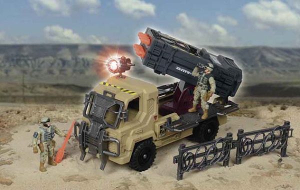 U.S. Army Truck with 2 Soldiers & Accessories with 6 Soft Darts & Battery Operated Light